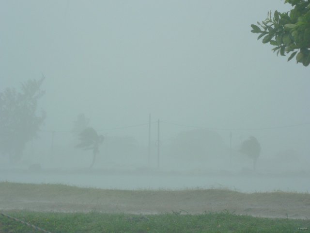 171- Violent orage a la marina 